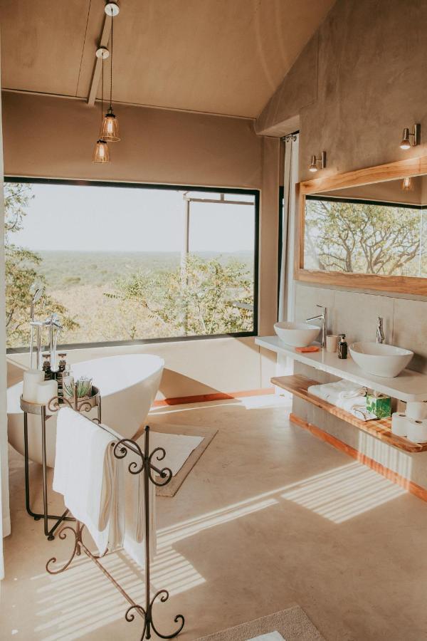 Kifaru Luxury Lodge أوتجو المظهر الخارجي الصورة